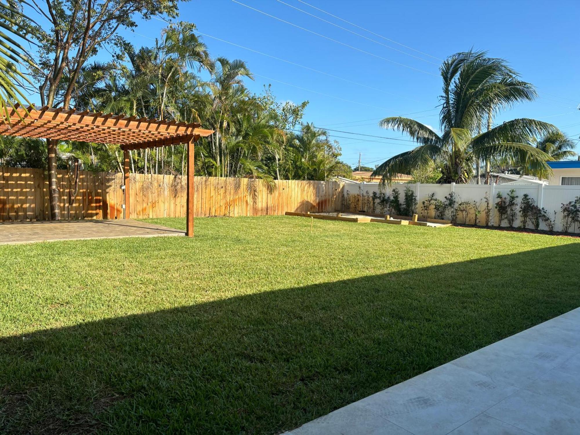House In Dania Beach Exterior photo
